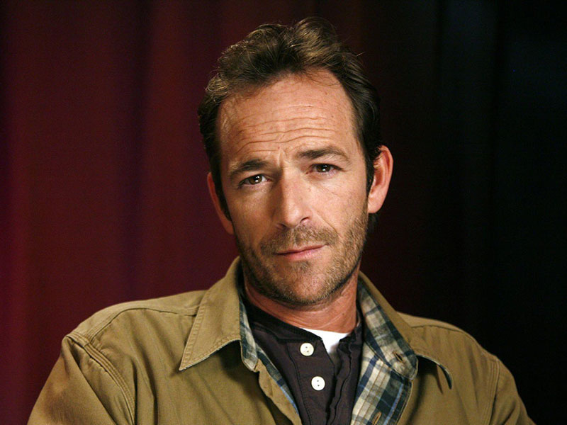 وفاة نجم مسلسل "بيفرلي هيلز 90210" لوك بيري